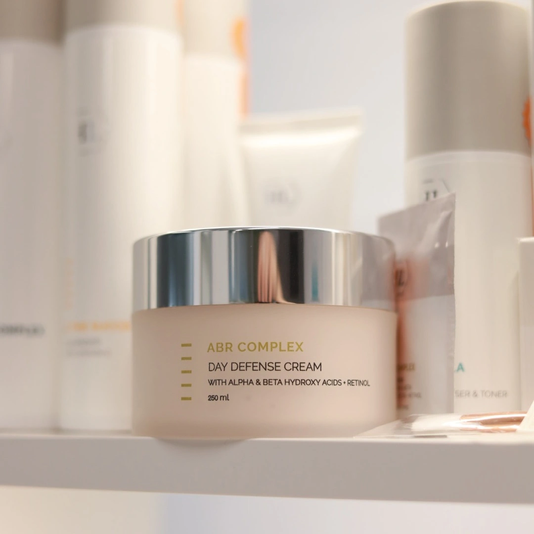 DAY DEFENSE CREAM