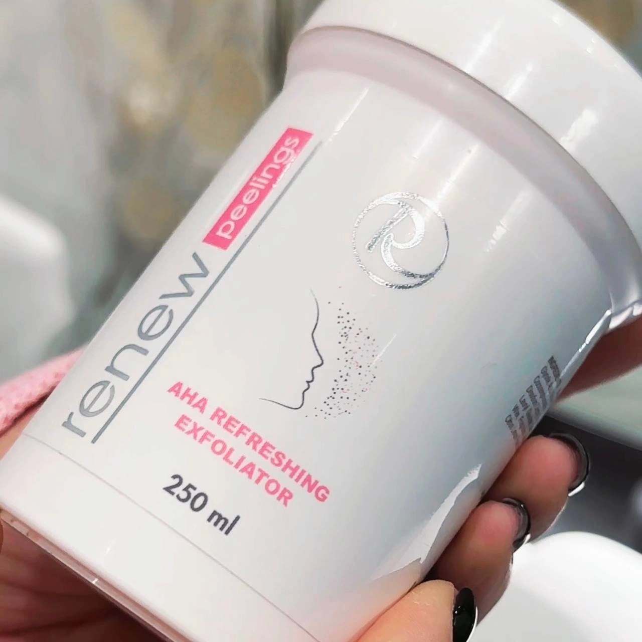 Renew AHA Refreshing Exfoliator