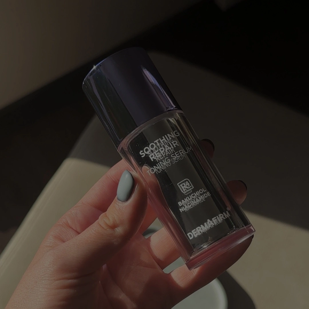 DermAfirm Soothing Repair Toning Serum R4 - Тонізуюча сироватка