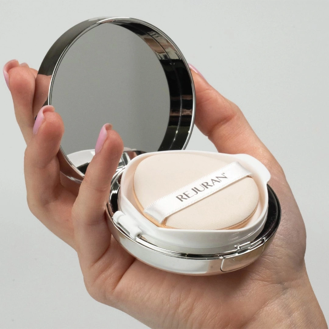 REJURAN Skinglow Cushion SPF 50+