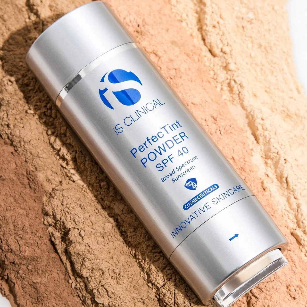 iS Clinical PerfecTint Powder SPF 40
